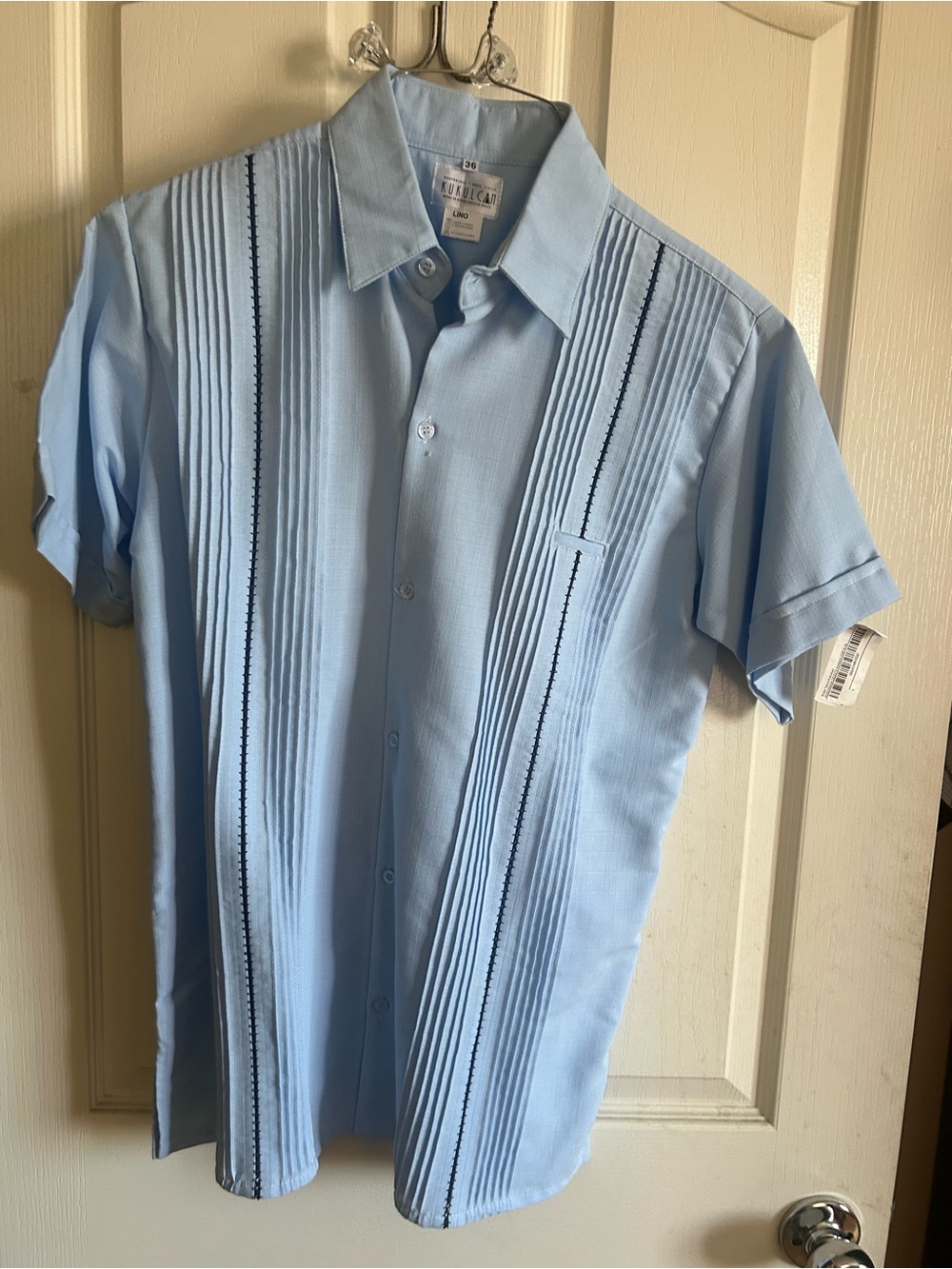 Cubavera Light Blue Short Sleeve Pintuck Guayabera-Style Shirt